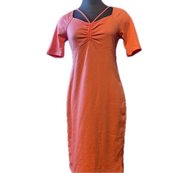 Jessica Simpson Anisa Dress in Sugar Coral - Picture 3 of 6